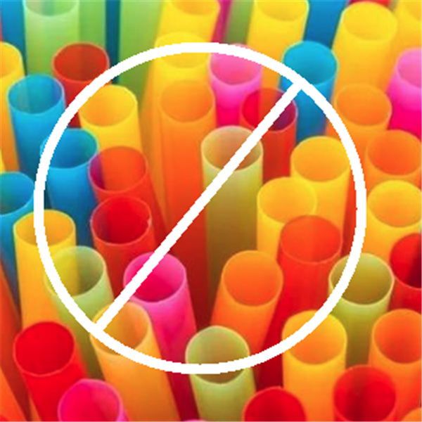 Coca-Cola v Avstraliji zamenja plastične slamice s papirnatimi